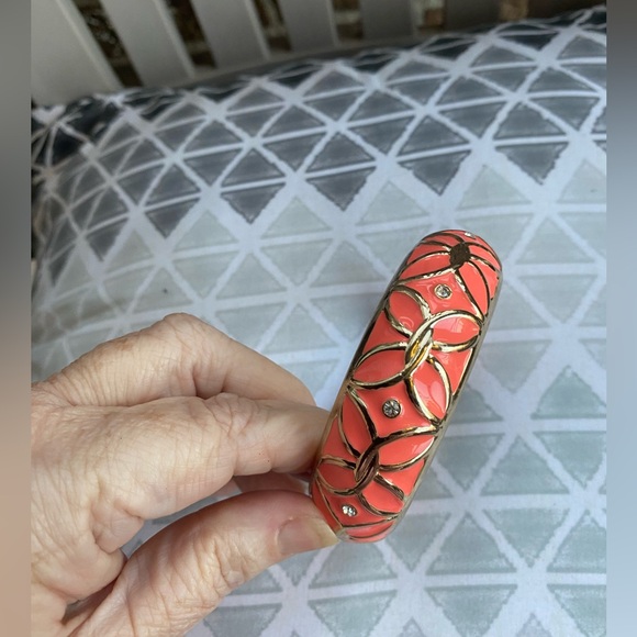 NWT DRESSBARN BRACELET - Picture 3 of 6